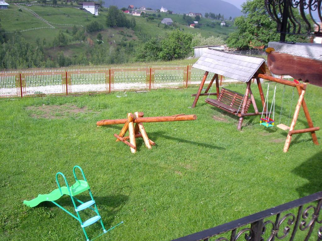 فندق Garofita Pietrei Craiului Peştera المظهر الخارجي الصورة